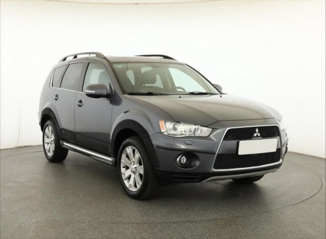 Mitsubishi Outlander  2.2 DI-D 