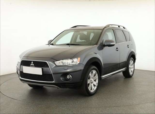 Mitsubishi Outlander  2.2 DI-D 