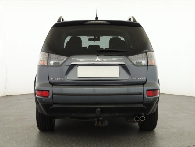 Mitsubishi Outlander  2.2 DI-D 