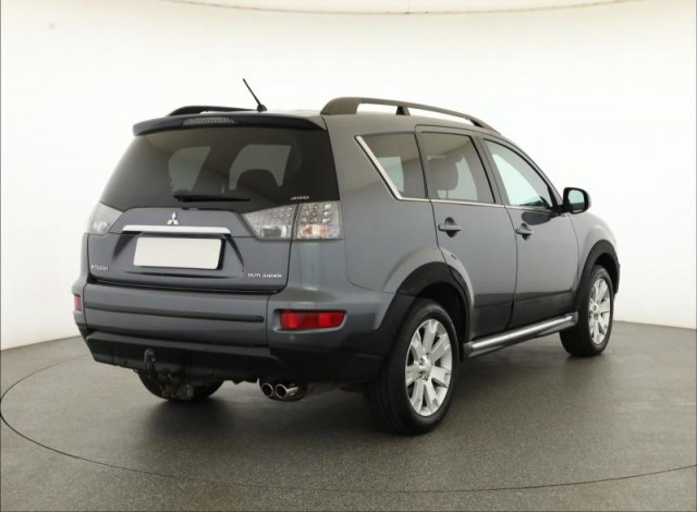 Mitsubishi Outlander  2.2 DI-D 
