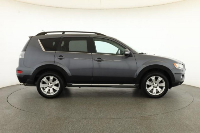 Mitsubishi Outlander  2.2 DI-D 