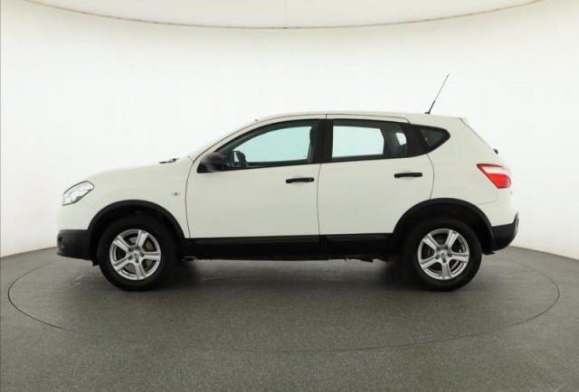 Nissan Qashqai  1.6 