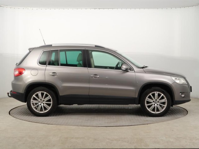 Volkswagen Tiguan  2.0 TDI 