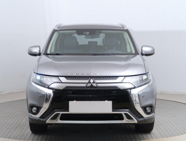Mitsubishi Outlander  2.0 