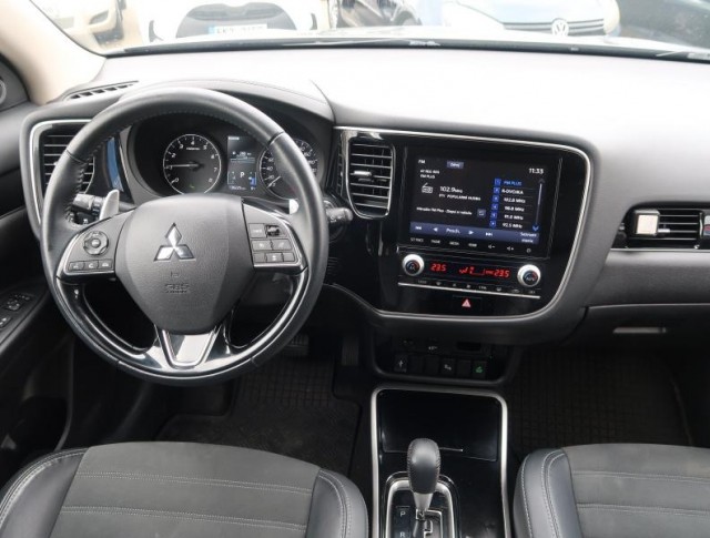 Mitsubishi Outlander  2.0 