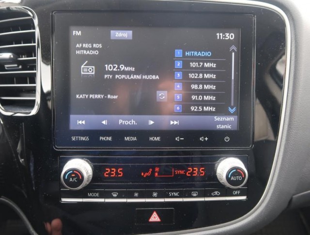 Mitsubishi Outlander  2.0 
