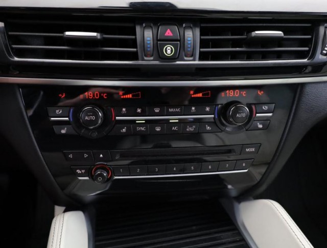 BMW X6  xDrive40d 