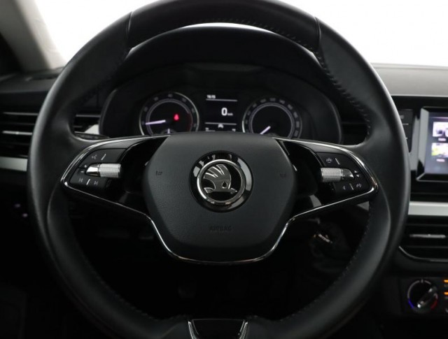 Škoda Kamiq  1.0 TSI Ambition