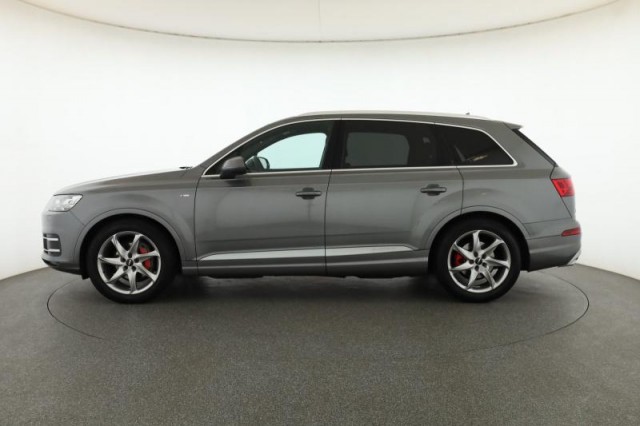 Audi Q7  3.0 TDI S-Line