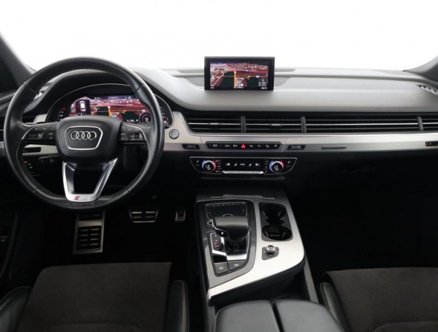 Audi Q7  3.0 TDI S-Line