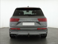Audi Q7  3.0 TDI S-Line