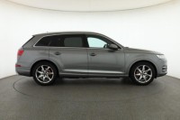 Audi Q7  3.0 TDI S-Line