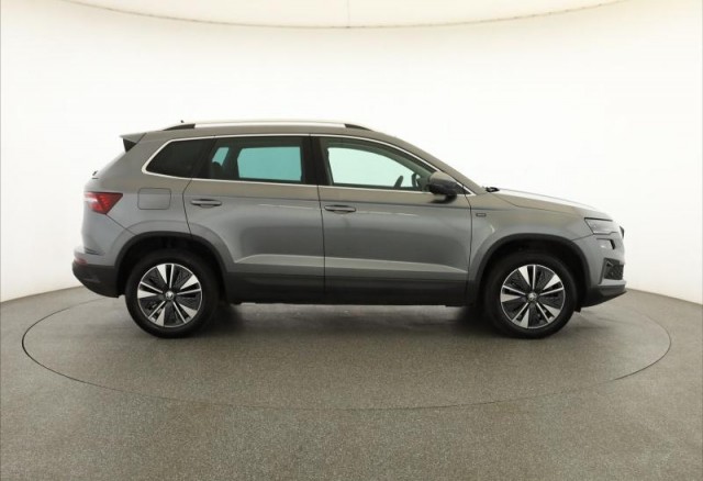 Škoda Karoq  1.5 TSI Drive