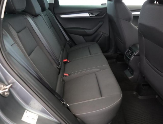 Škoda Karoq  1.5 TSI Drive