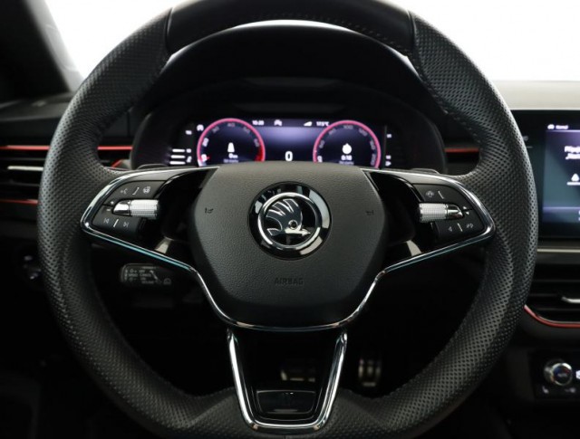 Škoda Kamiq  1.0 TSI Monte Carlo