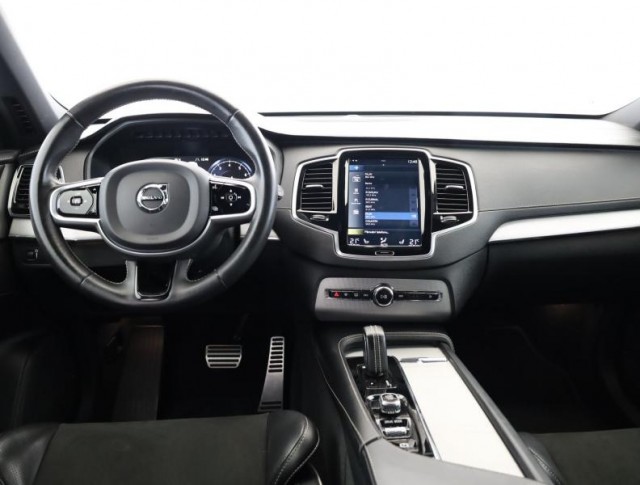 Volvo XC90  B6 AWD R-Design