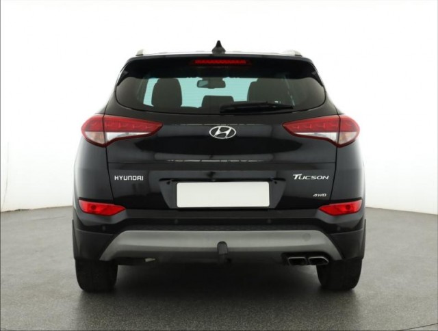 Hyundai Tucson  2.0 CRDi 