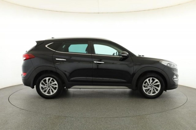 Hyundai Tucson  2.0 CRDi 
