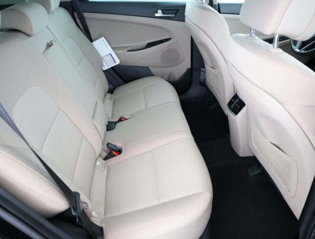 Hyundai Tucson  2.0 CRDi 