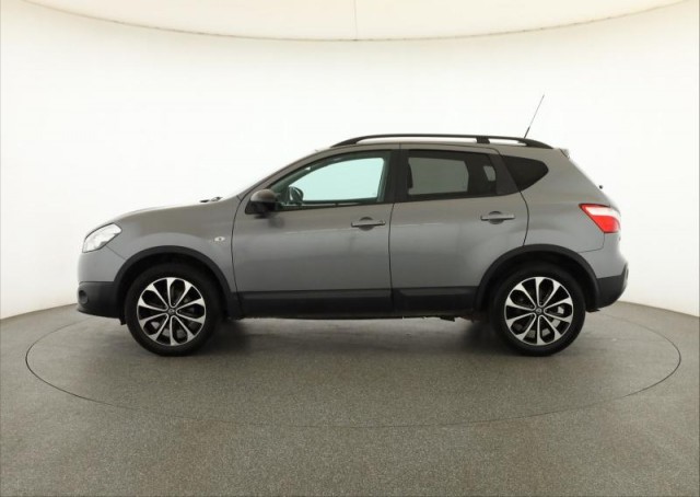 Nissan Qashqai  1.6 