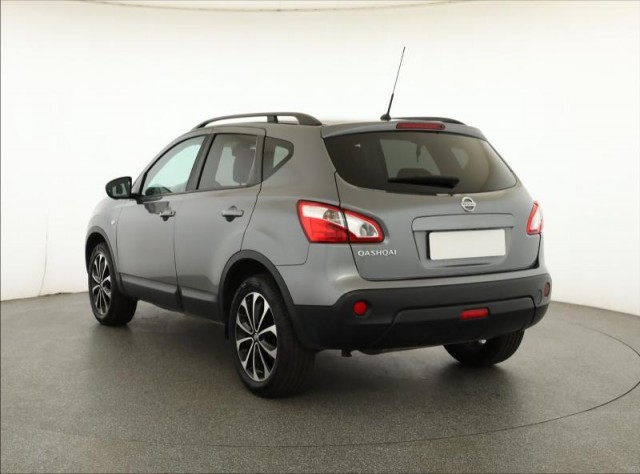 Nissan Qashqai  1.6 
