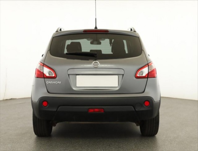 Nissan Qashqai  1.6 