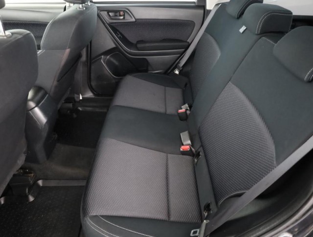 Subaru Forester  2.0 X 