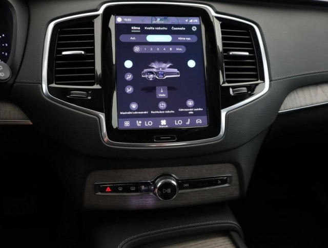 Volvo XC90  B5 AWD 