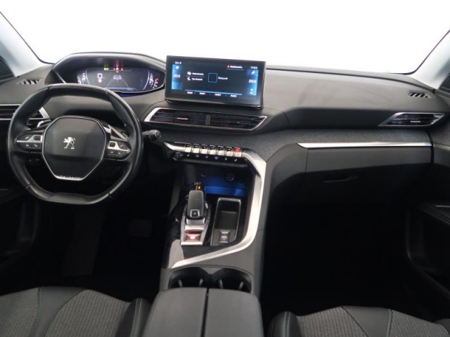 Peugeot 3008  1.5 BlueHDi 
