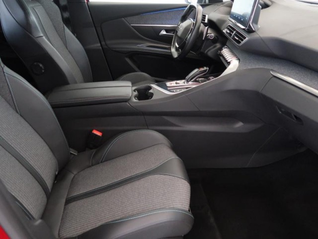 Peugeot 3008  1.5 BlueHDi 