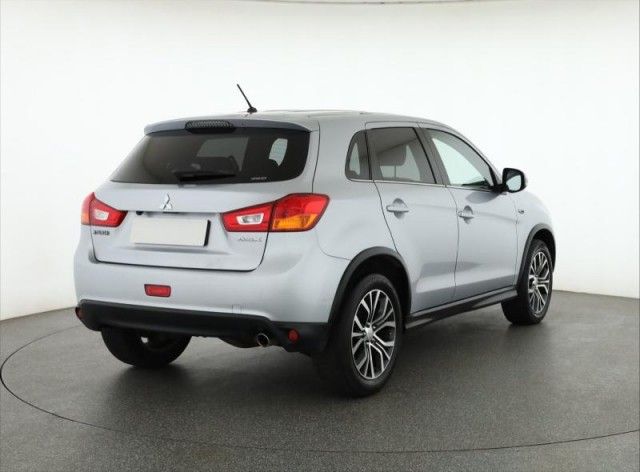 Mitsubishi ASX  2.2 DI-D 