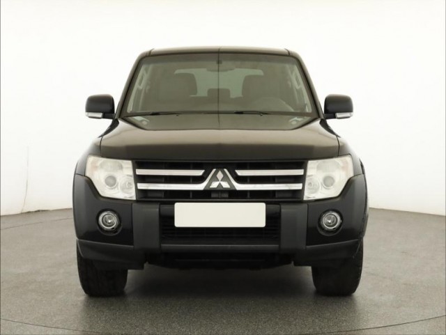 Mitsubishi Pajero  3.2 DI-D 