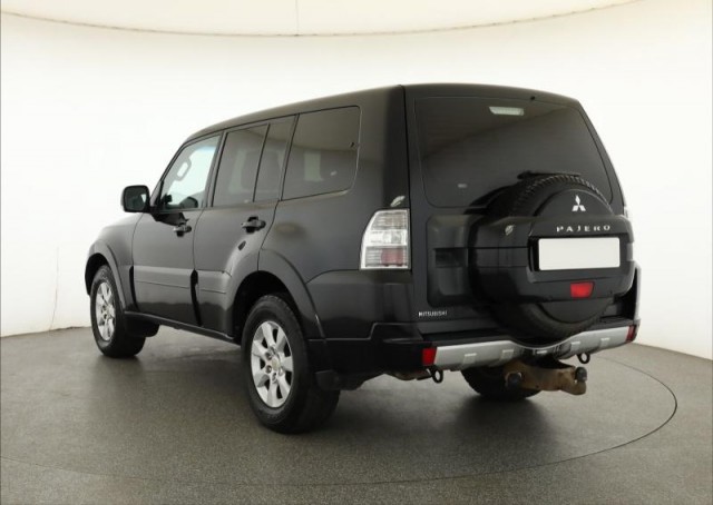 Mitsubishi Pajero  3.2 DI-D 