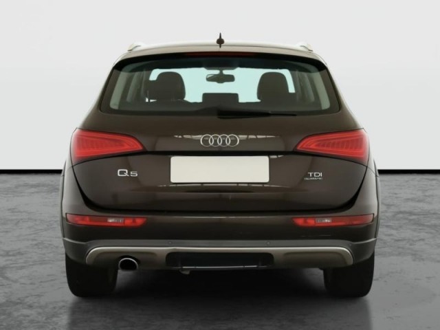 Audi Q5  2.0 TDI 