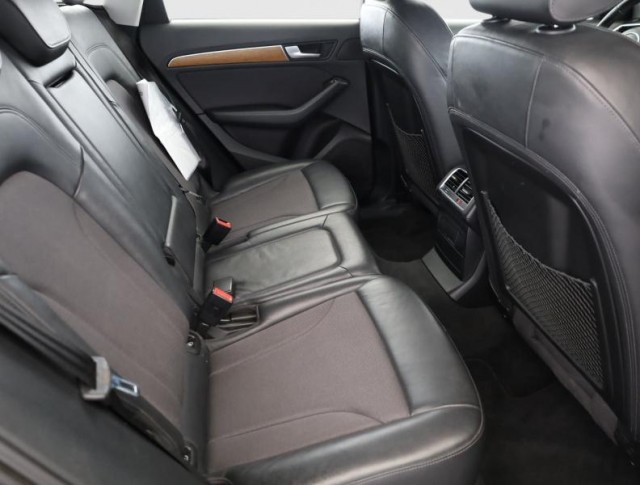 Audi Q5  2.0 TDI 