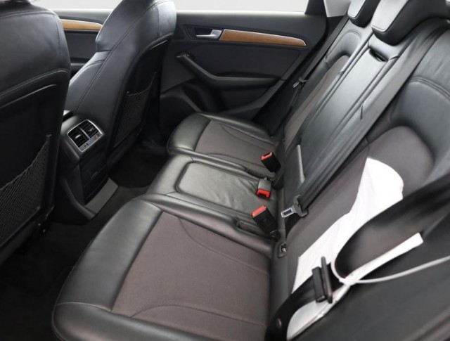 Audi Q5  2.0 TDI 