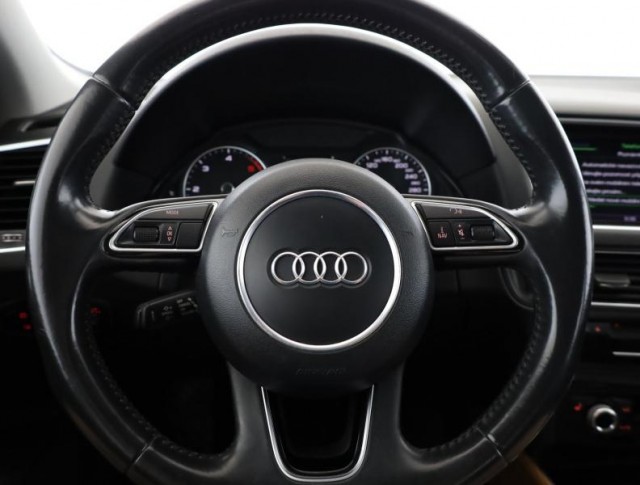 Audi Q5  2.0 TDI 