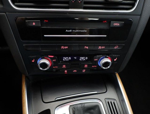 Audi Q5  2.0 TDI 