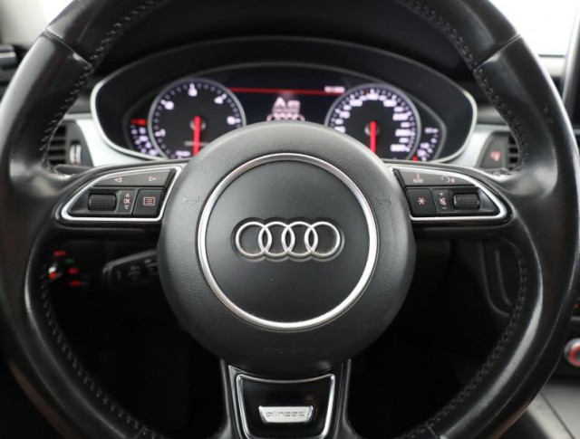 Audi A6 Allroad  3.0 TDI 