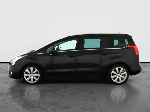 Peugeot 5008  2.0 HDI 