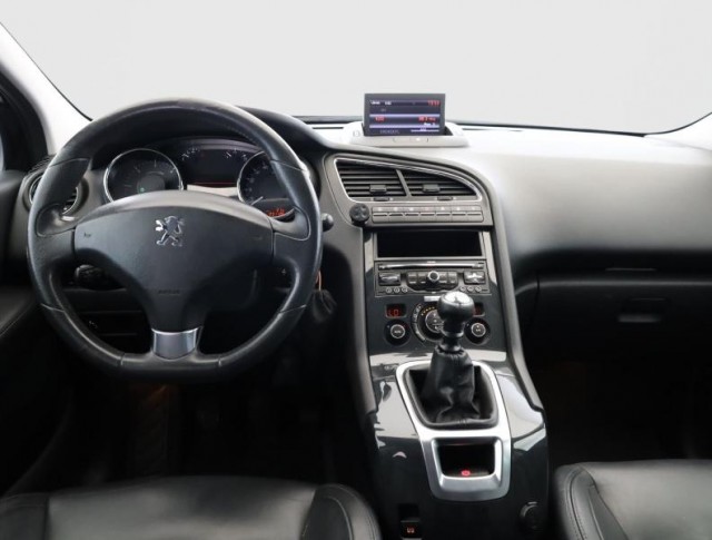 Peugeot 5008  2.0 HDI 