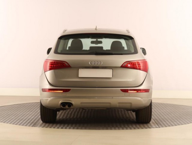 Audi Q5  2.0 TDI 