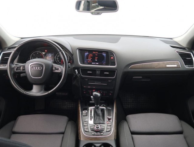 Audi Q5  2.0 TDI 