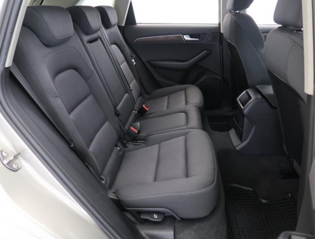 Audi Q5  2.0 TDI 