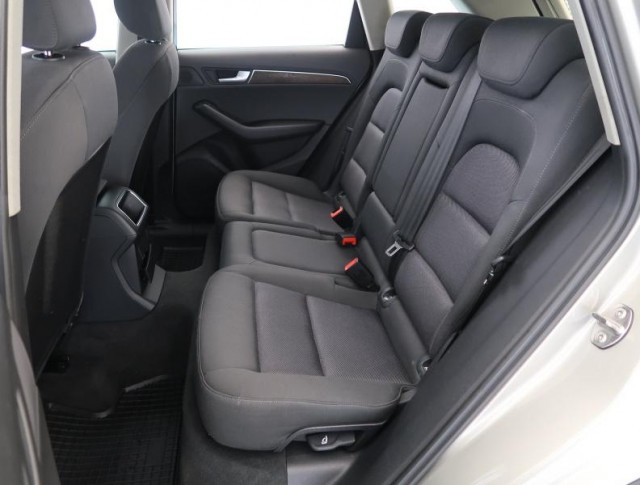 Audi Q5  2.0 TDI 