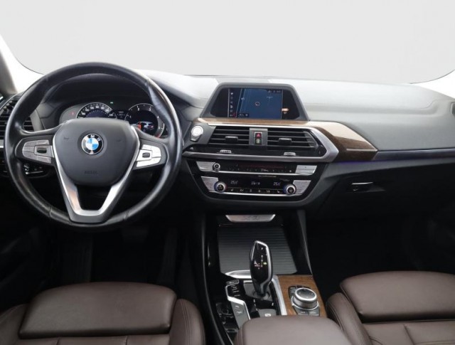 BMW X3  xDrive20d Luxury line