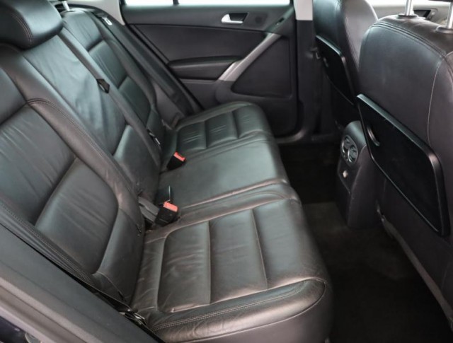 Volkswagen Tiguan  2.0 TDI 