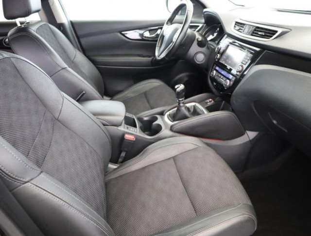 Nissan Qashqai  1.6 dCi Tekna