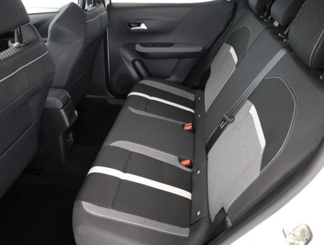 Opel Frontera  1.2 hybrid 