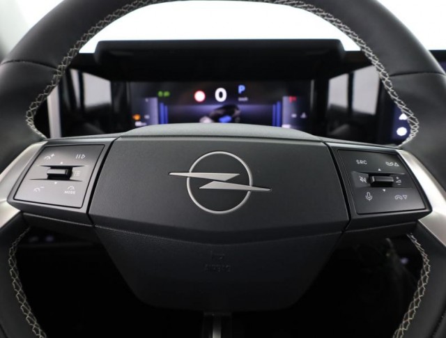 Opel Frontera  1.2 hybrid 